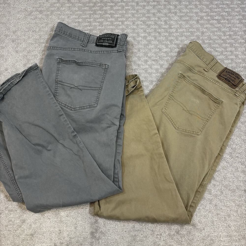 Levi's Signature Gold Athletic Fit Men's‎ Jeans 44x30 Lot Of  2 Stretch Tan Grey